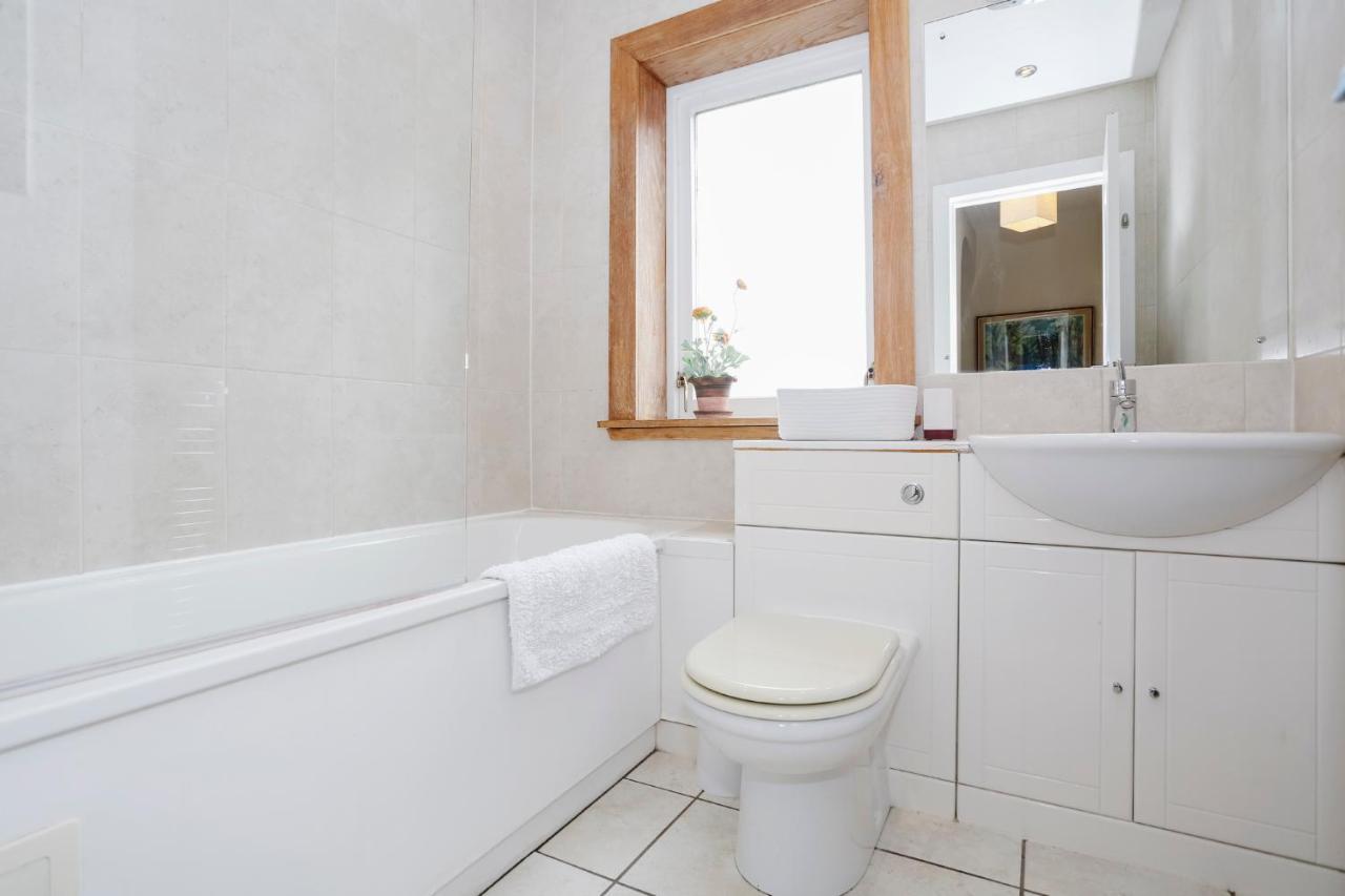 Edinburgh Central 2-Bedroom Old Town Apartment Eksteriør billede